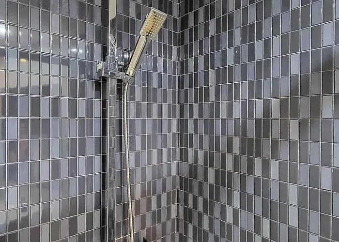 Edificio El Moderno Puerta Del Sol Vigo