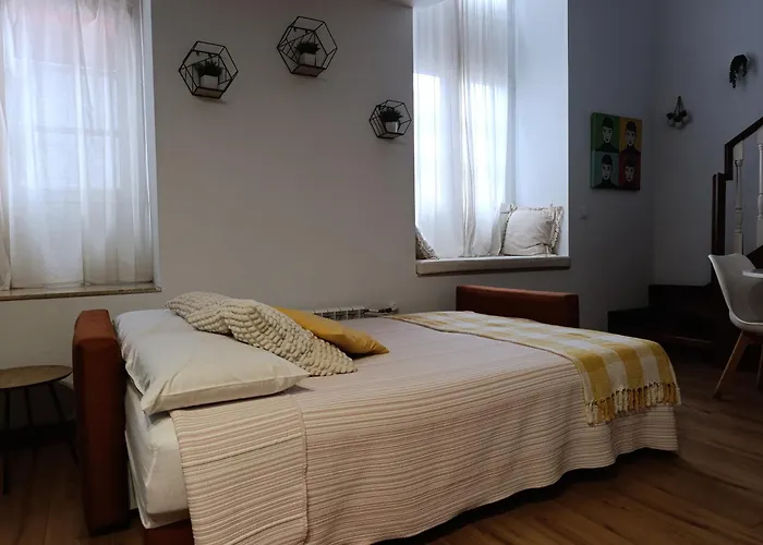 Edificio El Moderno Puerta Del Sol *